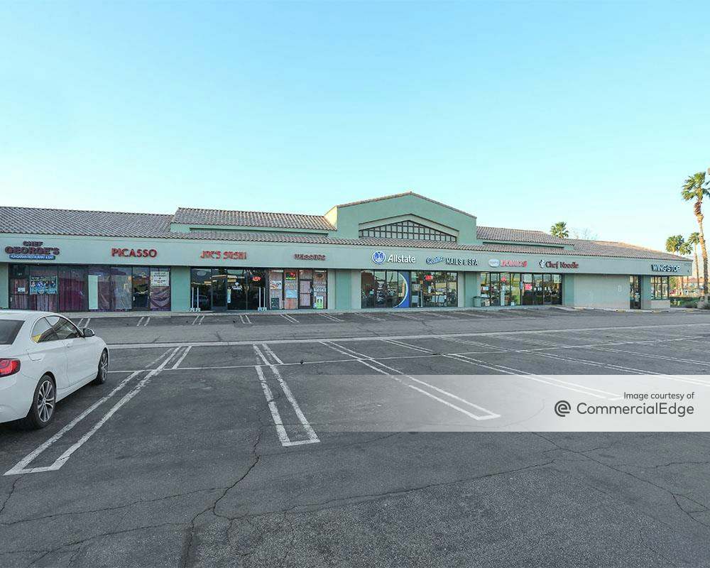 Bermuda Dunes Plaza 40100 Washington Street, Indio, CA Retail Space